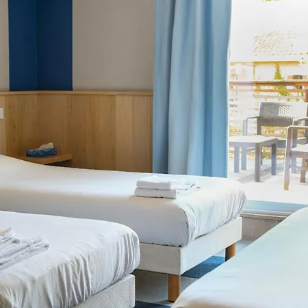 Hotel L'ecureuil 3*